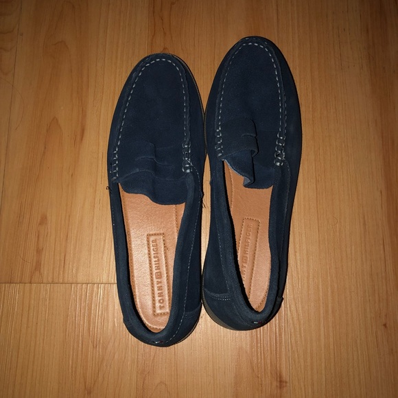 Tommy Hilfiger Classic Suede Slip-On Driving Shoe/Loafer - Picture 3 of 5